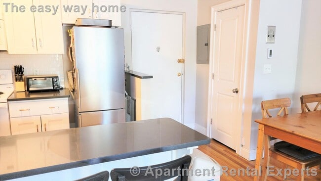 Photo - 134 Summer St Apartment