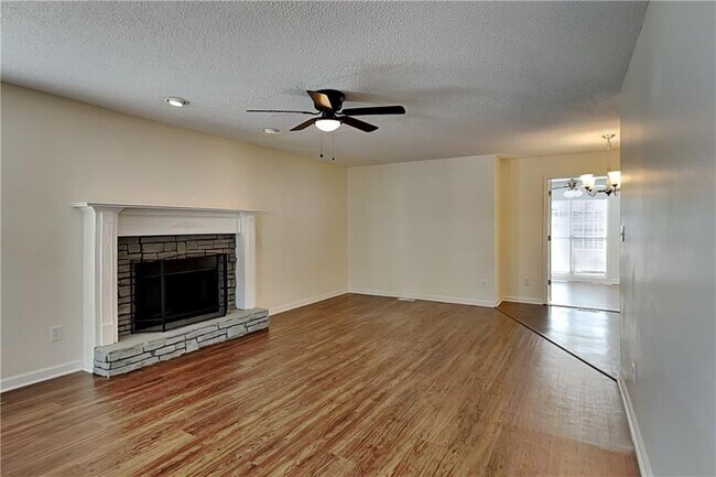 Foto del edificio - 162 Kipling Dr