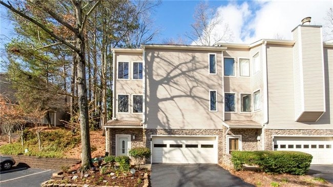Building Photo - 24 Basswood Cir NE
