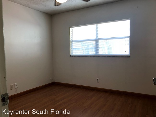 Building Photo - 3 br, 2 bath House - 3909 Loni St.