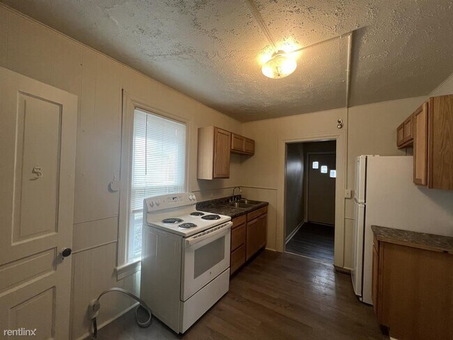 Foto del edificio - 3 br, 1 bath House - 515 Webb St