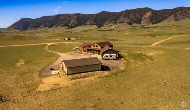 Building Photo - 67 Cowboy Wy