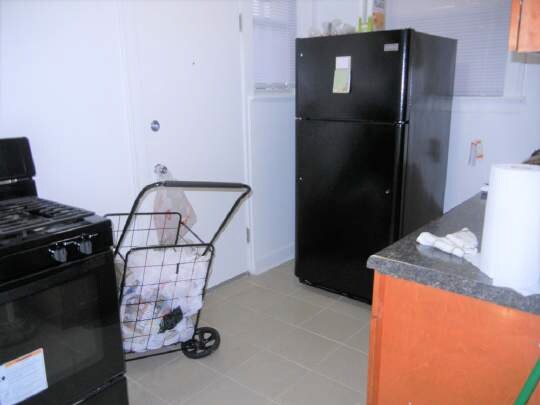 Interior Photo - 7352 S Langley Ave