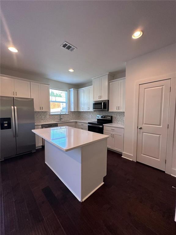 Building Photo - 6422 Shalks Crossing Dr