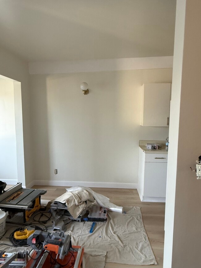 Building Photo - 2024 N Commonwealth Ave