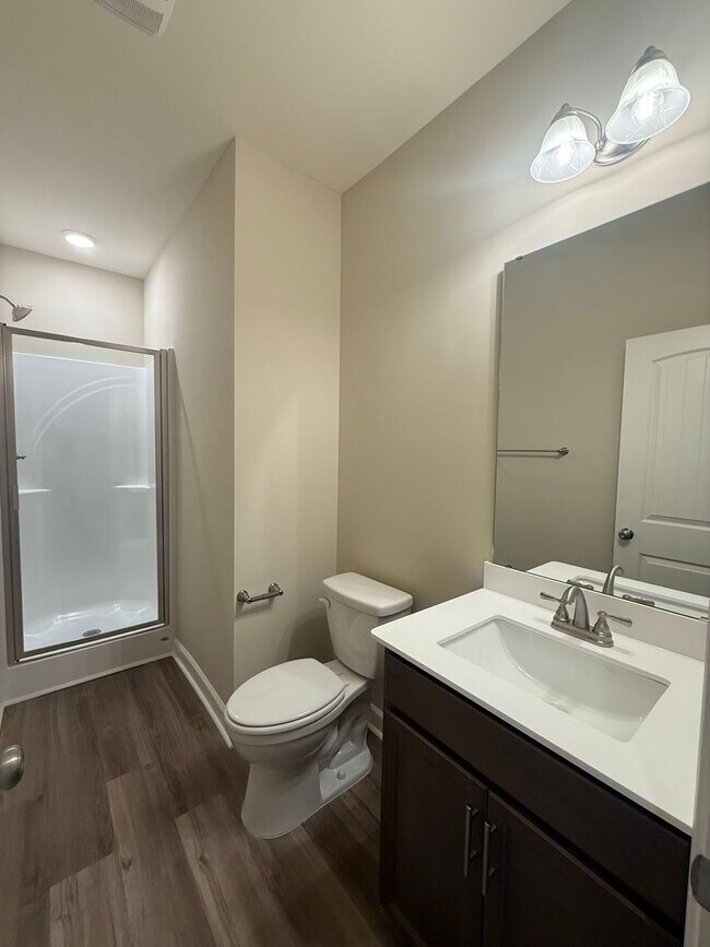 Foto del edificio - Brand New Duplex!