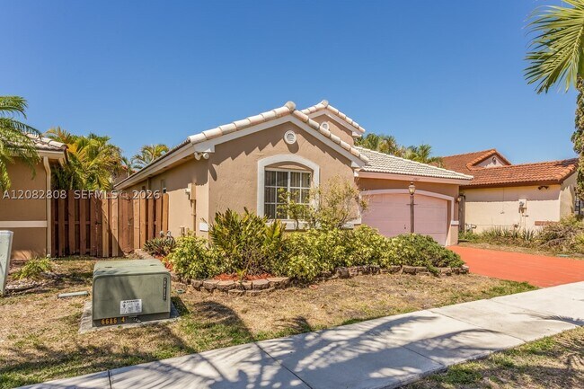 Building Photo - 15927 SW 82nd St