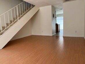 Building Photo - 2649 Andover Ave