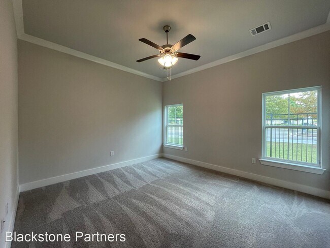 Foto del edificio - 3 br, 2.5 bath House - 9409 Dawson Bluff Blvd