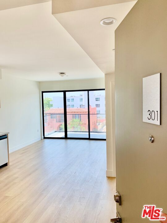 Building Photo - 1822 Overland Ave