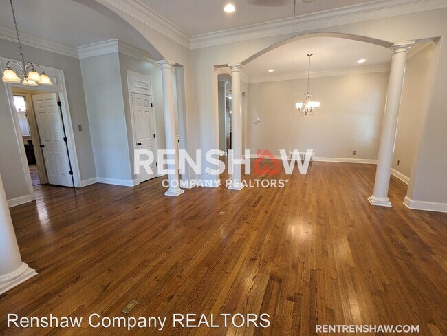 Foto del edificio - 5 br, 3 bath House - 8024 Willow Brook Rd