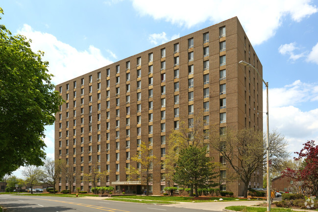 Foto del edificio - Pallister Plaisance Apartments