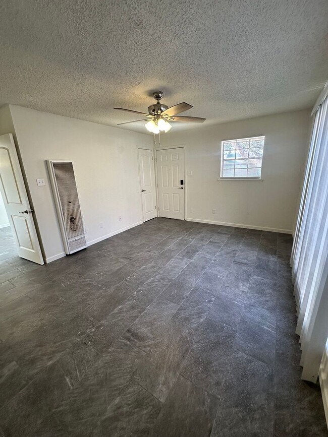 Building Photo - 109 Sasser Dr
