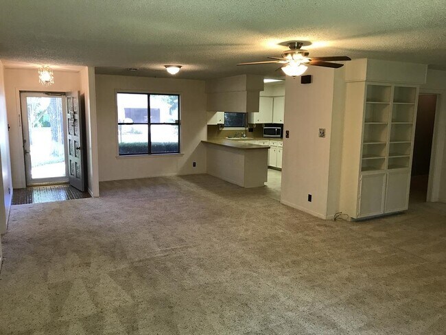 Foto del edificio - 185 Turkey Run