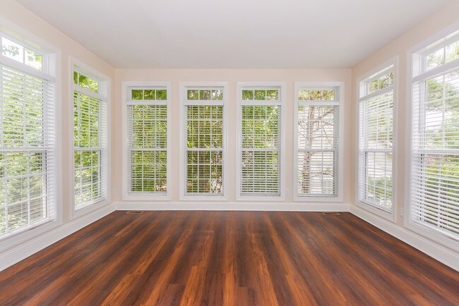 Building Photo - 14004 Ballantyne Meadows Dr