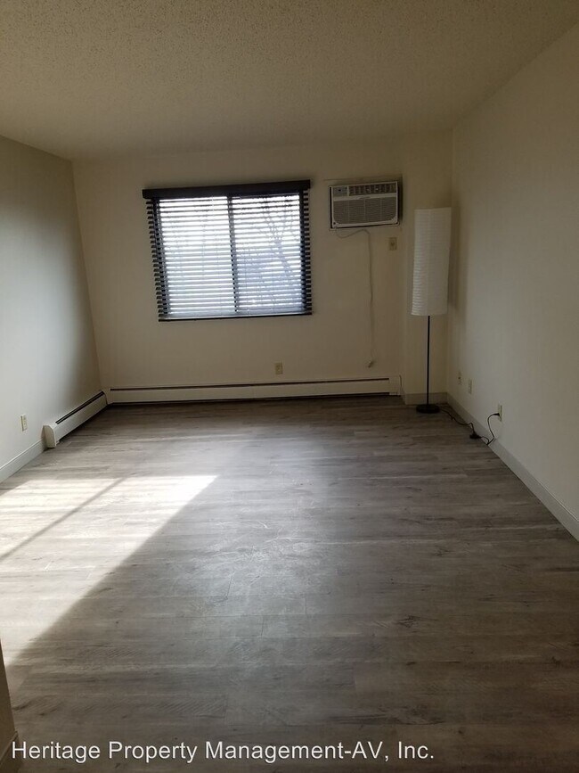 Foto del edificio - 2 br, 1 bath Apartment - 1601 Aber Avenue