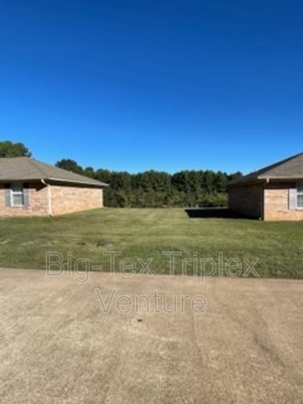 Foto del edificio - 278 N Pecan St