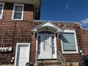 Building Photo - 645 E Boundary Ave