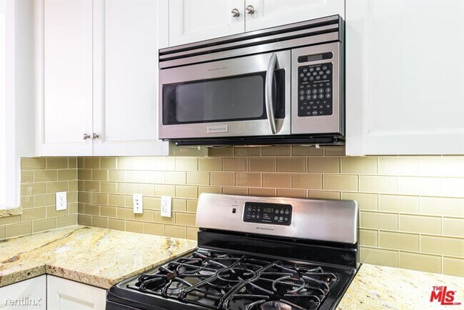 Building Photo - 2 br, 2 bath House - 1050 S Holt Ave Apt 304