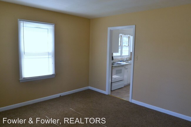 Building Photo - 3 br, 1 bath House - 115 Avery Ave