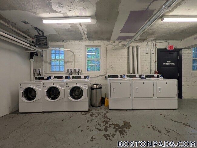 Foto del edificio - 9 Dana St