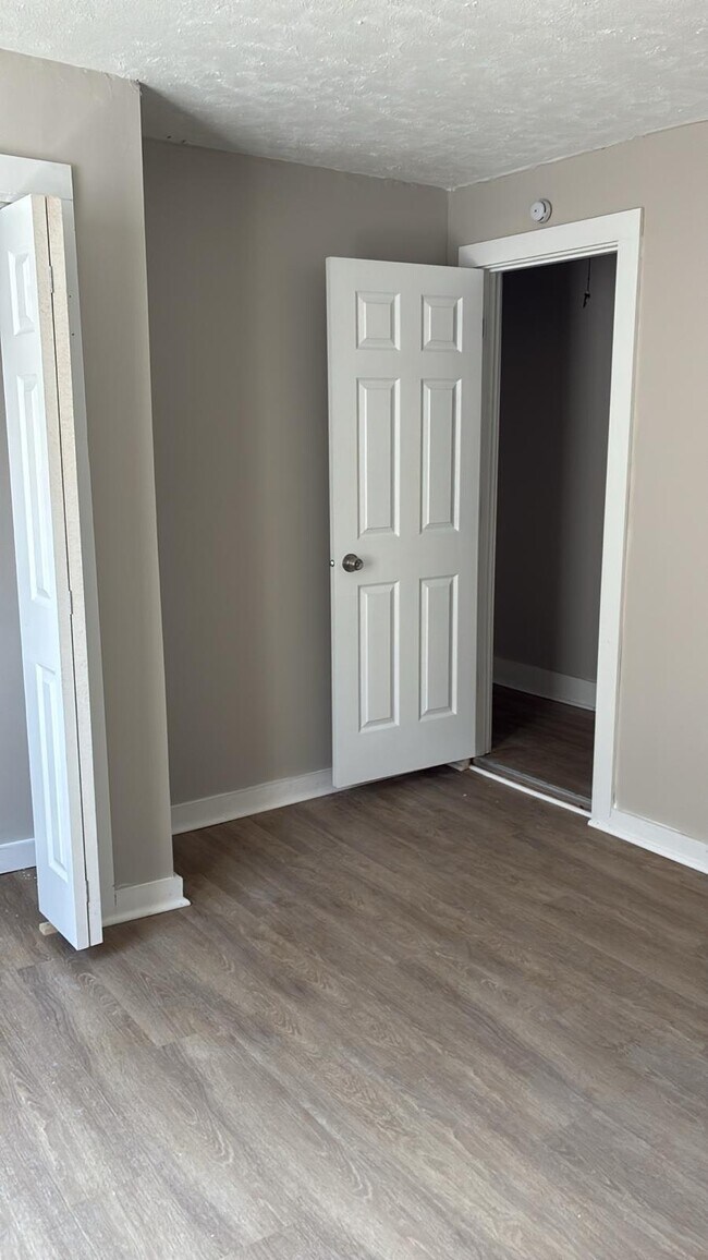 Foto del edificio - 606 W North St