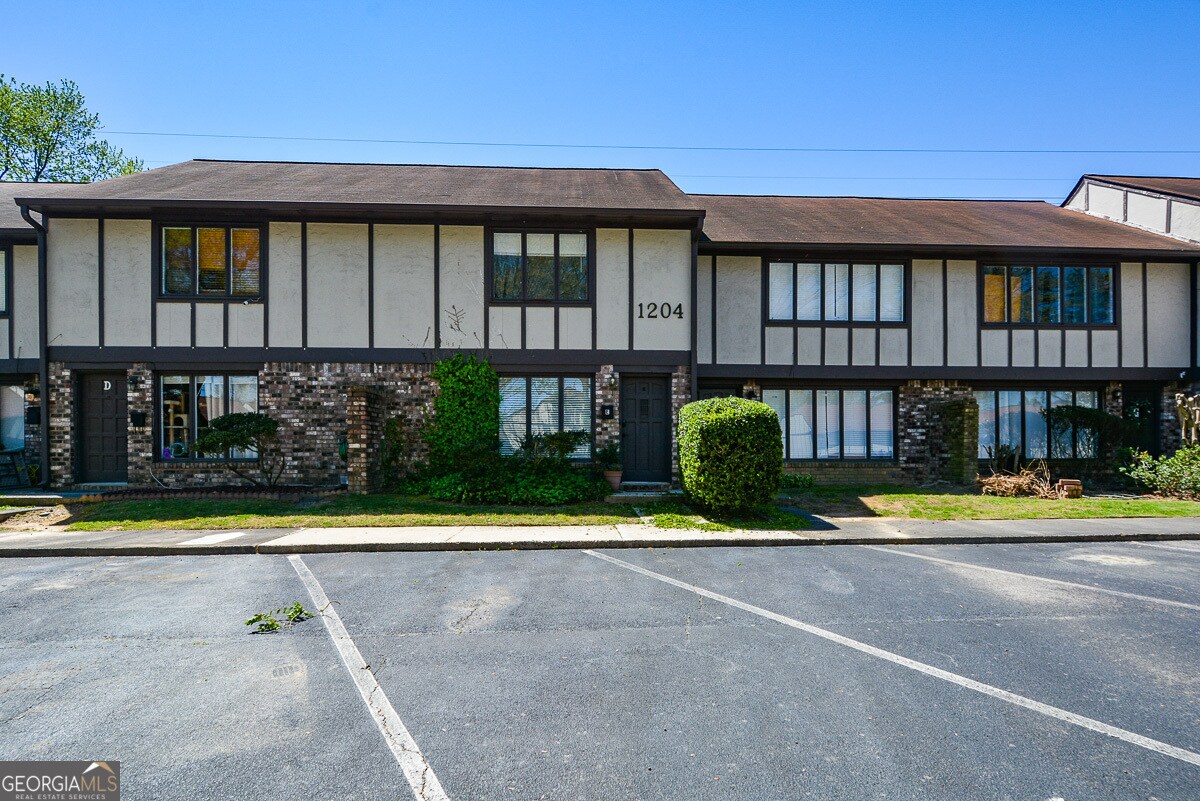 Primary Photo - 1204 Ashborough Terrace