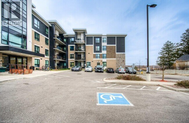 Building Photo - 1280 Gordon St