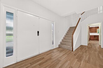 Building Photo - 2103 Winged Foot Dr