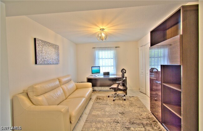 Foto del edificio - 9590 Victoria Ln