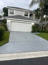 Building Photo - 18051 Rhumba Way