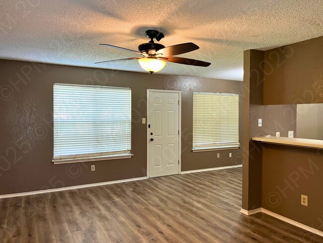 Photo - 14408 Woods Hole Dr House