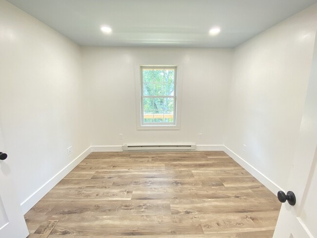 Building Photo - WAITING LIST for Bronson Street Apartment ...