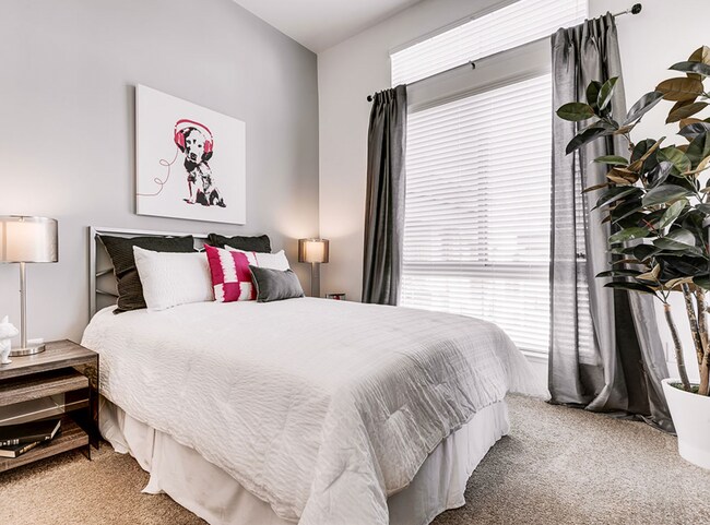 Foto del edificio - 4700 E Cherry Creek South Dr