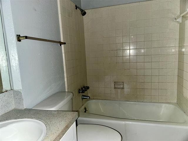 Building Photo - 7809 Woodfield Dr
