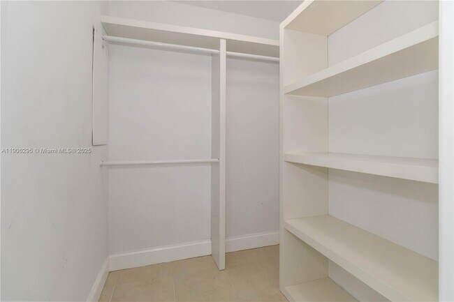 Foto del edificio - 90 SW 3rd St