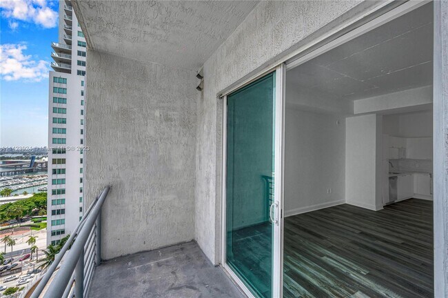 Foto del edificio - 234 NE 3rd St