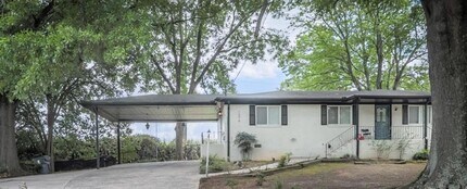 Building Photo - 1076 Vonda Ln SW