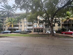 Building Photo - 1805 Sans Souci Blvd