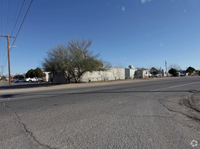 Building Photo - Mobile Home Park - 24 Spaces