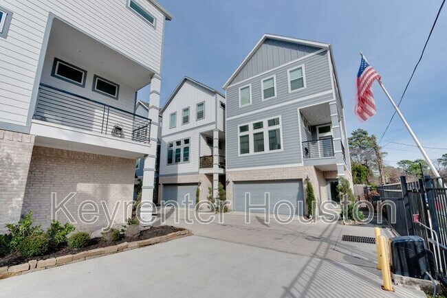 Building Photo - 622 Janisch Rd