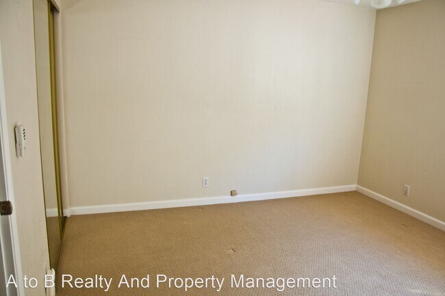 Building Photo - 4 br, 2 bath House - 6371 Mountford Drive