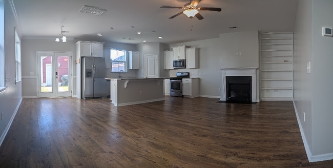 Building Photo - 115 Yorkshire Dr