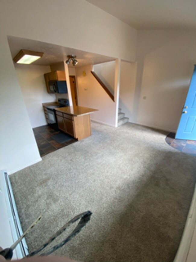 Building Photo - 2 Story Condo in West Fairbanks - Heat and...