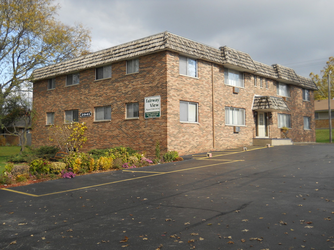 Primary Photo - Fairway View Apartments