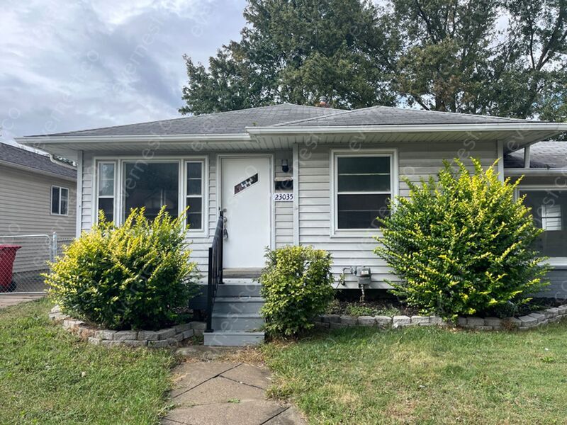 Primary Photo - 23035 Donald Ave
