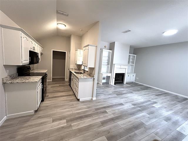 Building Photo - 902 Mack Pl