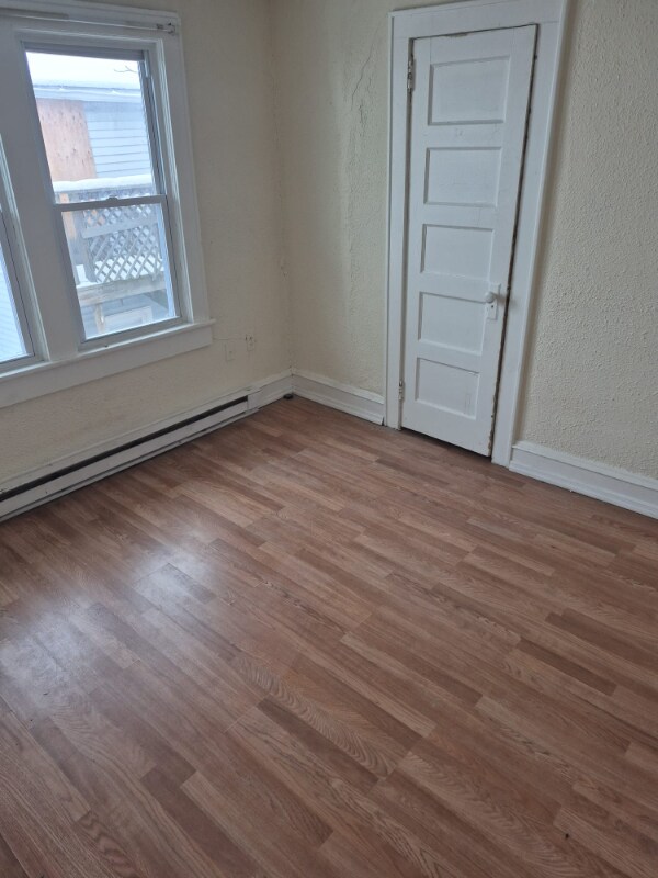 Foto del edificio - 904 Ash St