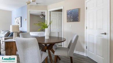 Building Photo - 3695 Island Club Dr