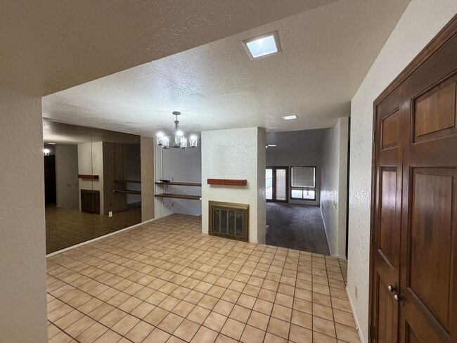 Foto del edificio - 2 Bed 2 Bath Home